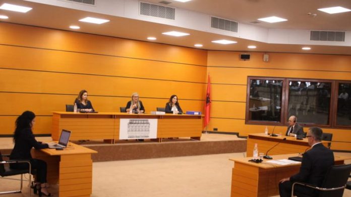 Prokurori në Tiranë nuk e kalon Vetingun – ku i mori paratë për banesën dhe makinën?