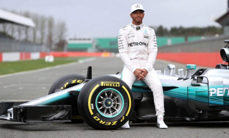 Hamilton nënshkruan kontratën e re, ndër sportistët më të paguar në botë