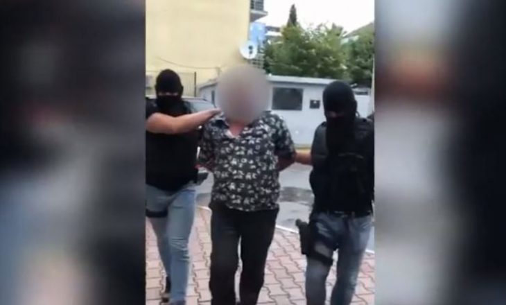 Video nga arrestimi i katër personave, që u zunë me drogë