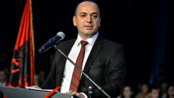PDK kërkon dorëheqjen e kryetarit të Prizrenit, Mytaher Haskuka