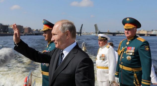Putin krijon drejtori për të politizuar ushtrinë
