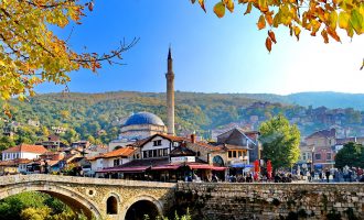 Prizreni e shtron sofrën e mikpritjes për gurbetqarët