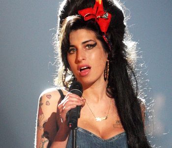 “Unë bie në dashuri përditë, jo me njerëzit, por me situatat”