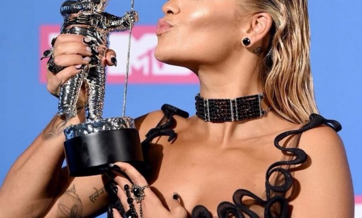 Rita Ora krenare që ishte shqiptarja e parë me sukses në VMA