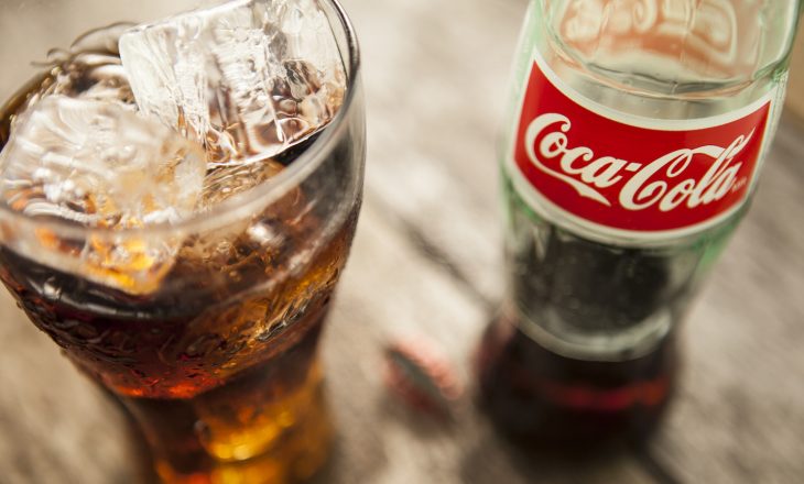 Pasi ta kuptoni se në çfarë shndërrohet ‘Coca Cola’ në trup, nuk do e fusni më në gojë