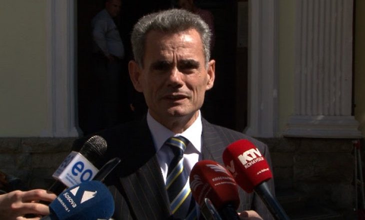 Rektori Dema deklarohet rreth dorëheqjes së prorektorit Sahiti