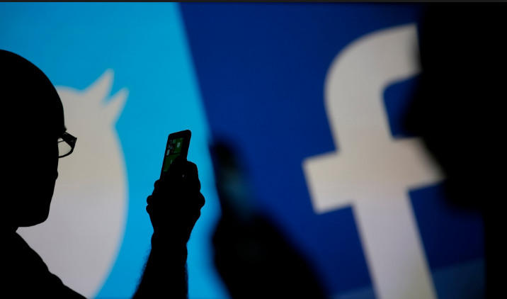 Facebook dhe Twitter i “shpallin luftë” Rusisë dhe Iranit