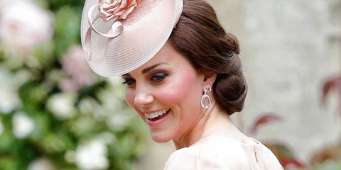Shenja e Kate Middleton në kokë arsye e një operacionit që pati dukesha