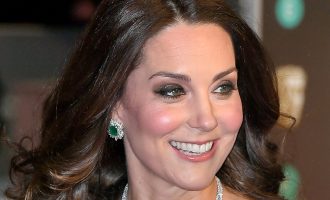 Shenja 7 centimetra që Kate ka në fytyrë, por askush nuk e ka vënë re