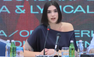 Dua Lipa: Do të vishem kuq e zi në festivalin në Prishtinë