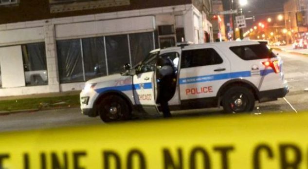 Fundjavë e frikshme në Çikago, 46 persona qëllohen me armë, 2 vdesin