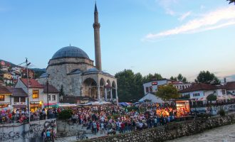 Shtrohet “Sofra Gurbetqare” në Prizren