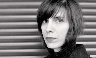 Regjisorja Hana Qena fillon provat për shfaqjen më të re në Teatrin e Gjakovës