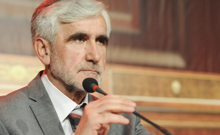 Flet ish-ministri që po akuzohet për ngacmim seksual të së miturës në Pejë