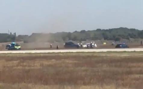 Arrestohet pasi hyri me veturë në pistën e aeroportit