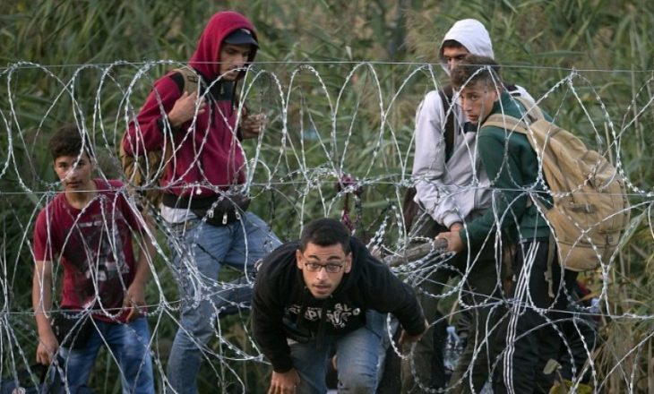 Katërfishohen emigrantët e paligjshëm në Shqipëri