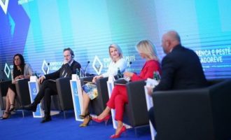 Hoxha: Pas liberalizimit të vizave, synojmë statusin kandidat për anëtarësim në BE