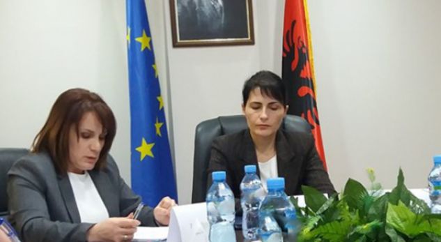 Grushte dhe shpulla mes prokurorëve shqiptarë
