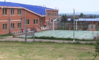 I burgosuri sulmohet fizikisht në Dubravë