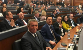 LDK-ja bojkoton seancën e Kuvendit, kërkon debat për dialogun