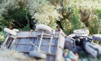 Rrokulliset rimorkio, vdes një person në veri