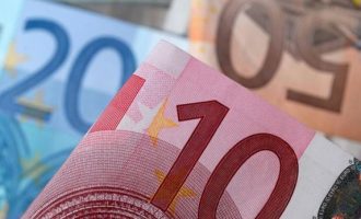 Tatimet dhe taksat doganore diktojnë projeksionet për buxhetin