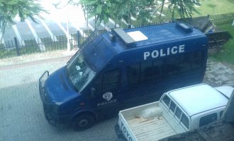 Deputeti i VV-së publikon fotografi: Njësia Speciale në Kuvend