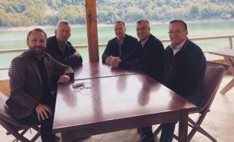 ​Sulmohet me armë zjarri lokali në veri ku dje piu kafe Thaçi