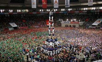 Fillon edicioni i ndërtimit të kullave njerëzore të njeriut në Spanjë