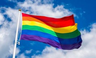 Zvicra ndëshkon ligjërisht homofobinë dhe transfobinë