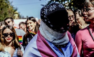 Parada dhe paradokset