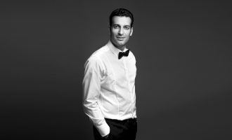 Ramë Lahaj vjen me këngë të vjetra shqipe