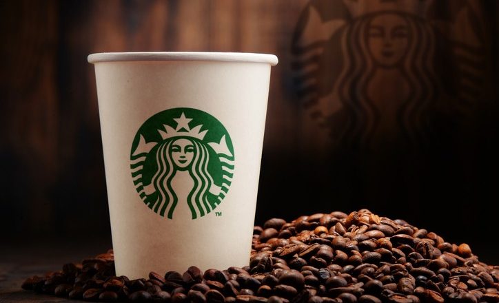 Shqipëria, vendi i vetëm në Evropë që nuk konsumon kafenë “Starbucks”