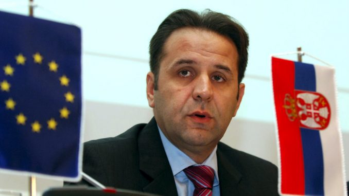 Ministri serb i dëshpëruar sepse Telekomi serb nuk mund të hyjë në telekomunikacionin shqiptar