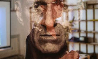 U NDERUA NË PRISHTINË FOTOGRAFI WILLEM POELSTRA