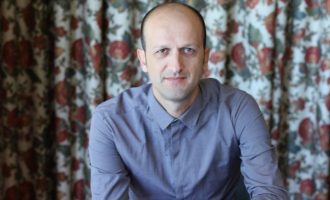 Emërohet drejtori i ri i Teatrit të qytetit “Dodona”