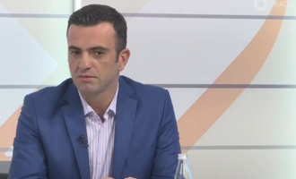 Njerzit si Mustafa Nano çdo shqiptar duhet t’i pshtyjë në surrat