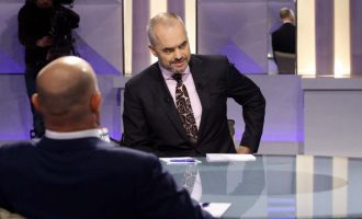 Reagon Blendi Fevziu kundër vendimit të Ramës