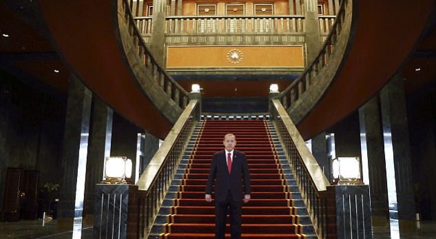Brenda pallatit të “sulltanit” Erdogan