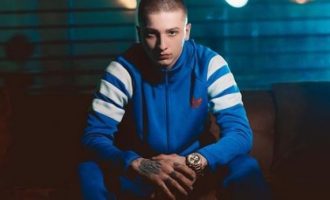 S4MM e quajti dështak, Fero ia kthen në këtë mënyrë