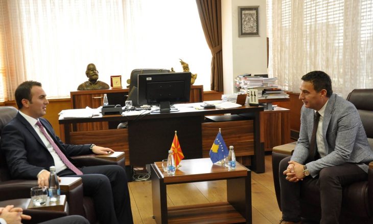 Ministri Bytyqi priti ministrin e Arsimit dhe Shkencës të Maqedonisë