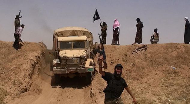 ISIS-i përparon drejt kufirit mes Sirisë e Irakut