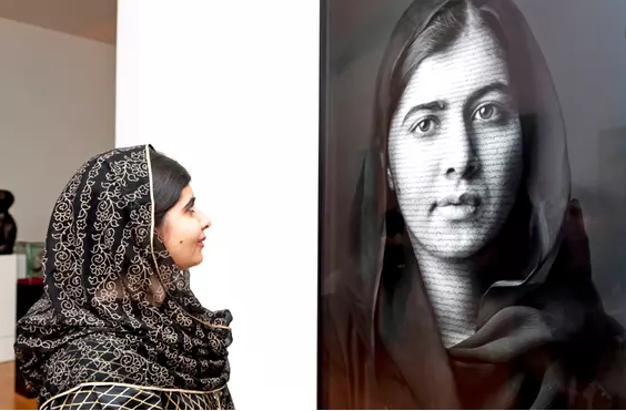 Galeria Kombëtare zbulon portretin e Malala Yousafzai