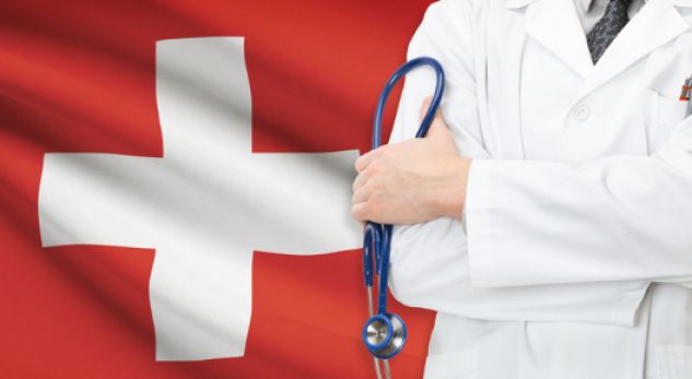 Pagat e mjekëve në Zvicër arrijnë deri në 600 mijë franga