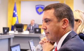 Nexhmije Pagarusha me status të meritave të veçanta