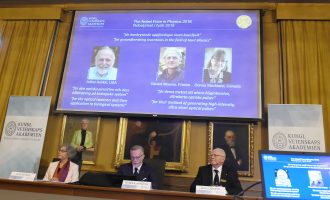 Një grua fiton Çmimin Nobel për Fizikë pas 55 vjetësh