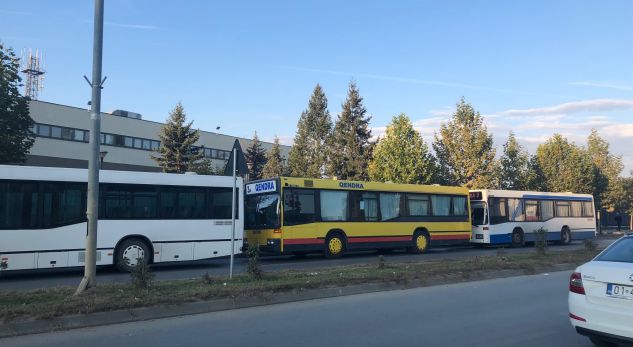 Bllokohet qarkullimi i disa autobusëve urbanë në kryeqytet