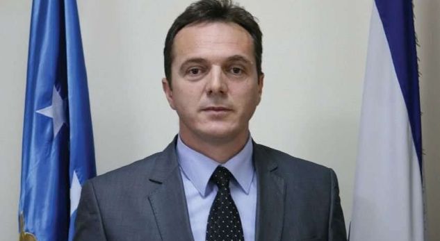 Shefi i AKI-së deklarohet për rastin e kapjes së të birit të tij me armë pa leje e me drogë