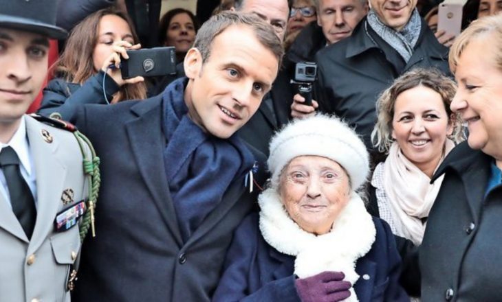 Njëqindvjeçarja franceze që mendoi se Merkel është gruaja e Macronit