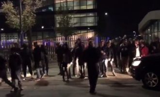 Sulm ndaj ministrit Gjiknuri, qytetarët i vërsulen në hyrje të televizionit të njohur shqiptar